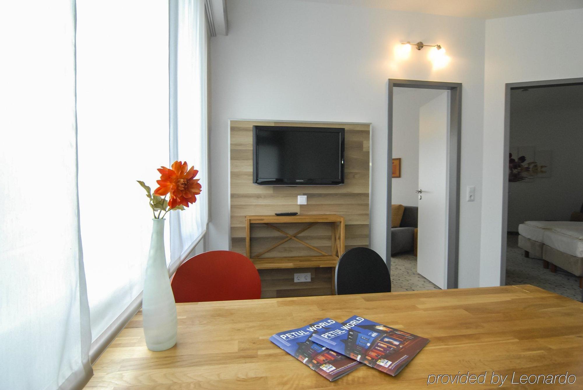 Petul Apart Hotel Am Ruhrbogen Bochum Buitenkant foto